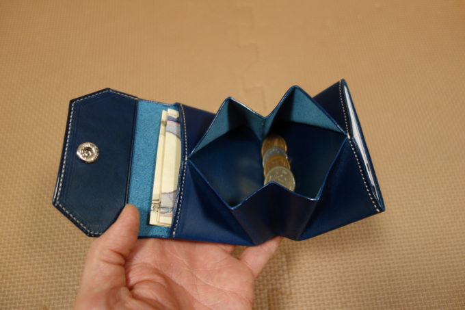 ATELIER Hab（アトリエハブ）折り畳み財布　全体イメージ