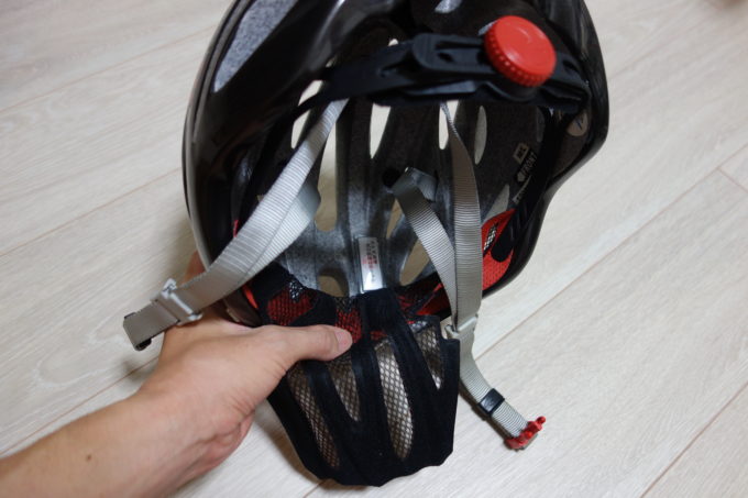 ヘルメットの裏に貼った　しまなみ海道大三島　大山祇神社のヘルメット御守り