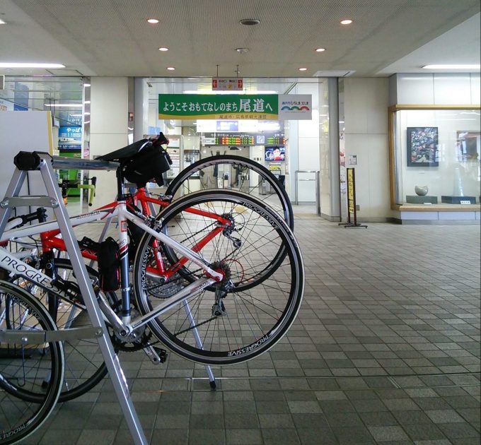 新幹線 新尾道駅のサイクルスタンド