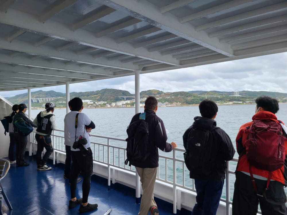 須磨淡路海上航路実証実験スマアワの航行風景