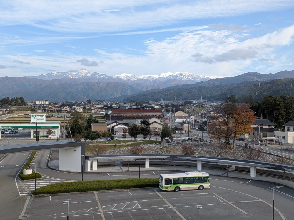 黒部宇奈月温泉駅からの景色